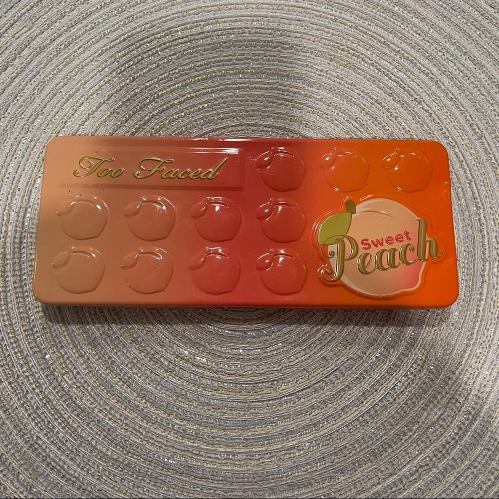 Too Faced Sweet peach palette